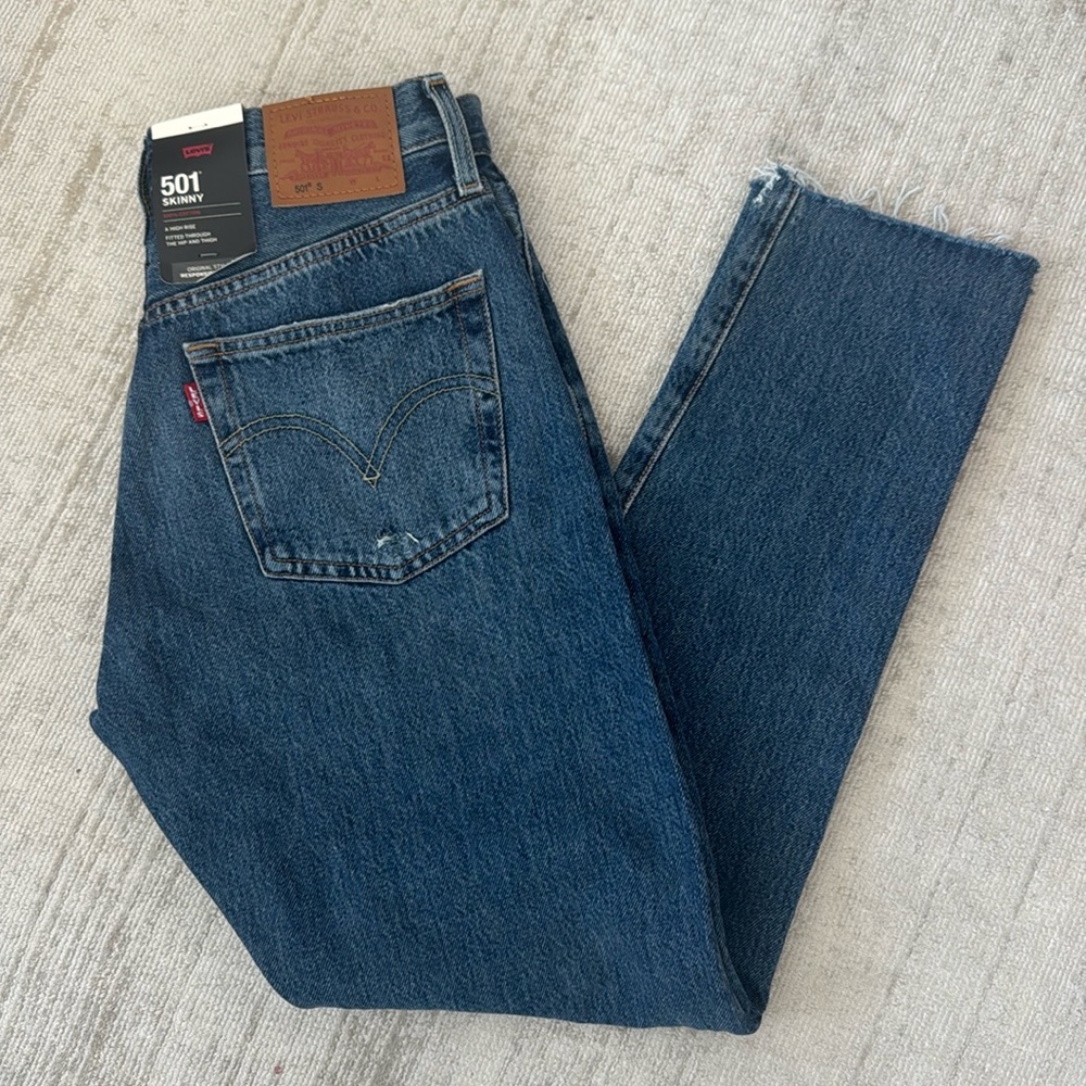 Levi’s 501 Skinny 100% Cotton high rise size 26 NWT